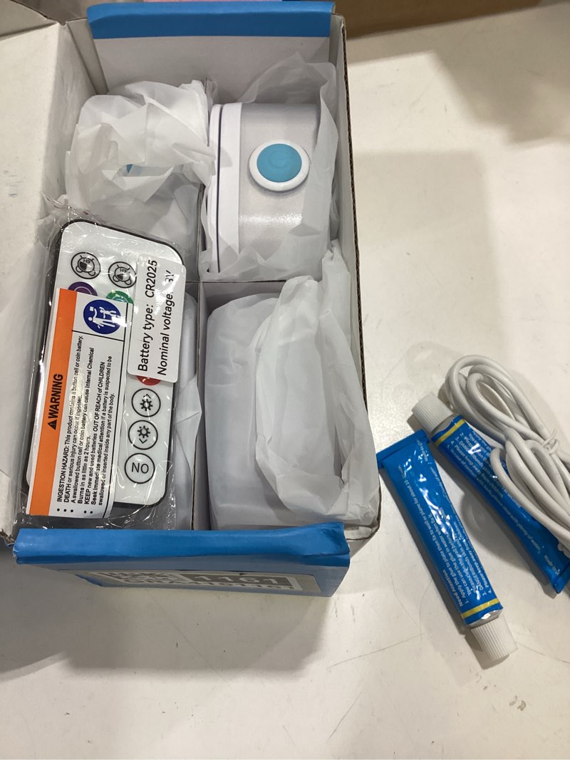 Condition photo showing Good Condition for homly rechargeable submersible pool lights with remote, waterproof underwater charging battery operated controlled 16 color changing led with magnet floating lights pool pond decoration 4 pack 4-pack