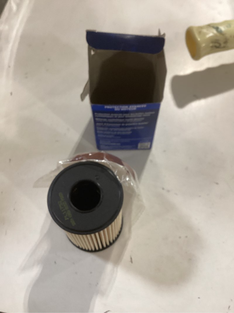 Condition photo showing Good Condition for purolator pl11752 purolatorone advanced engine protection cartridge oil filter compatible with 2022-2024 hyundai tucson, 2021-2024 santa fe, 2020-2024 sonata, 2023-2025 kia sportage and kia sorento (pack of 1)
