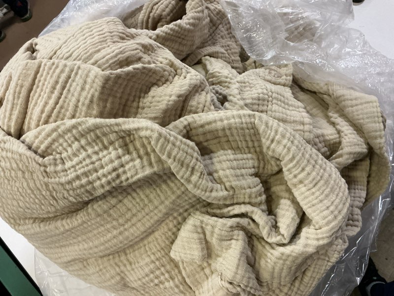 Condition photo showing Good Condition for organic cotton gauze duvet cover set, full/queen, dune