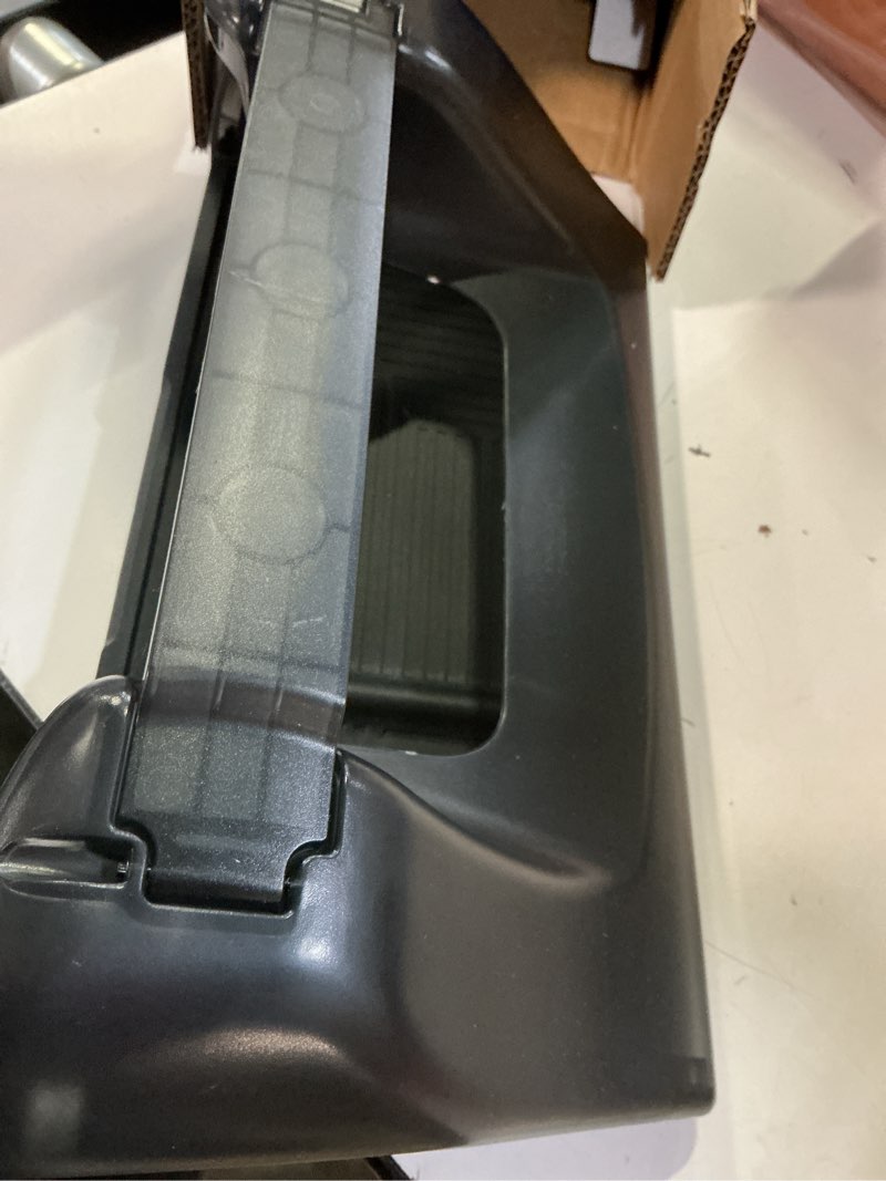 Condition photo showing Good Condition for 2023-25 highland model 3 collapsable, hidden underscreen storage console by old rock