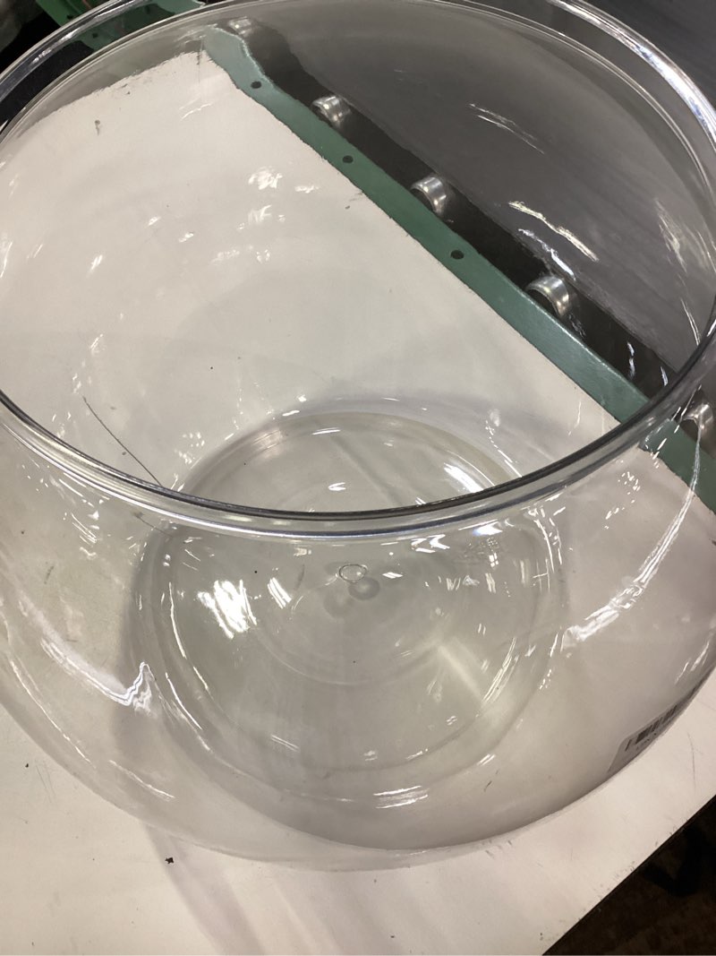 Condition photo showing Good Condition for geelin 7 gallon plastic fish tank large bowl shatterproof with crystal clear clarity for terrarium, 