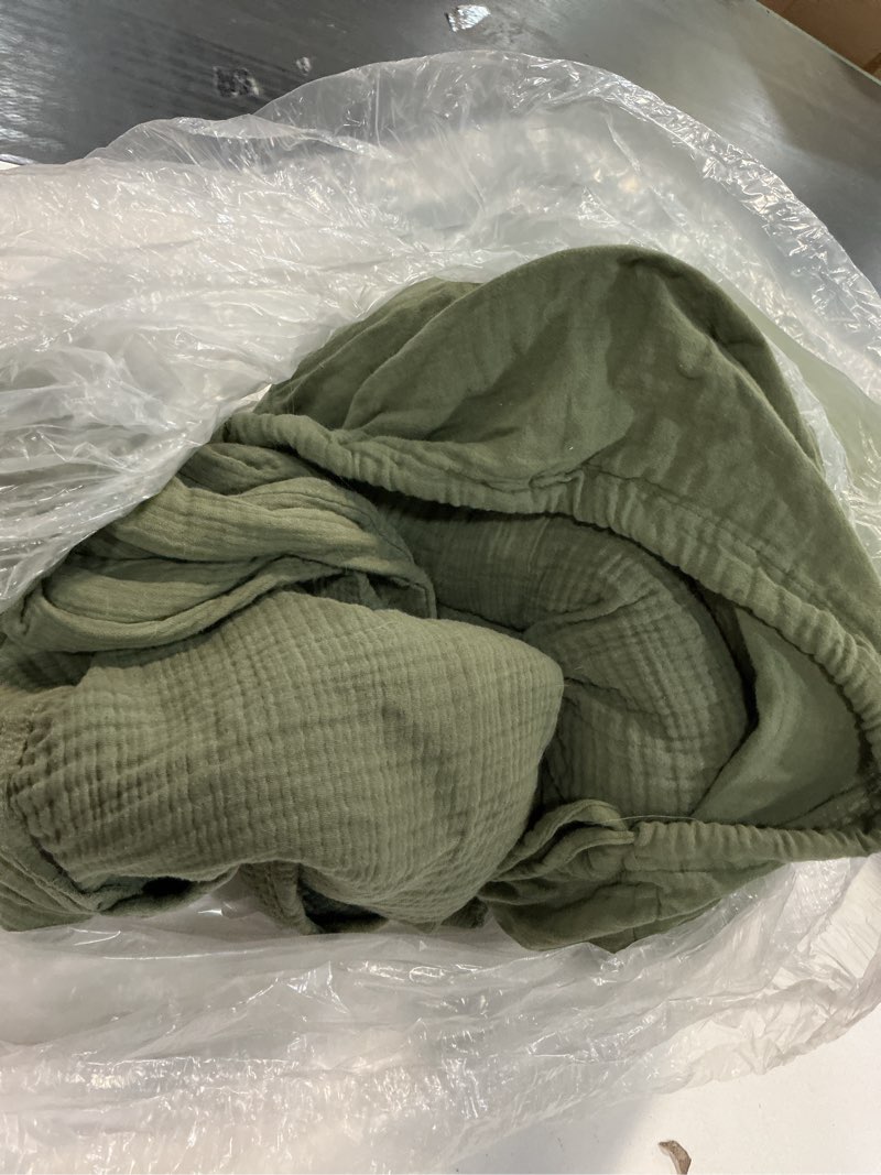 Condition photo showing As Is for organic cotton gauze duvet cover set, full/queen, olive
