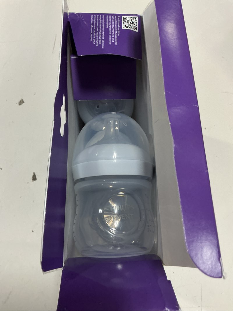 Condition photo showing Good Condition for philips avent natural baby bottles with natural response nipples (slow flow, flow 2), 4oz, 4-pack, scy900/04 clear 4 count (pack of 1) natural 4oz