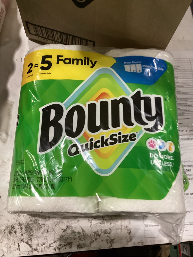 Condition photo showing New/Like New for bounty select-a-size paper towels, white, 2 triple rolls = 6 regular rolls white triple 2 rolls (123 sheets)