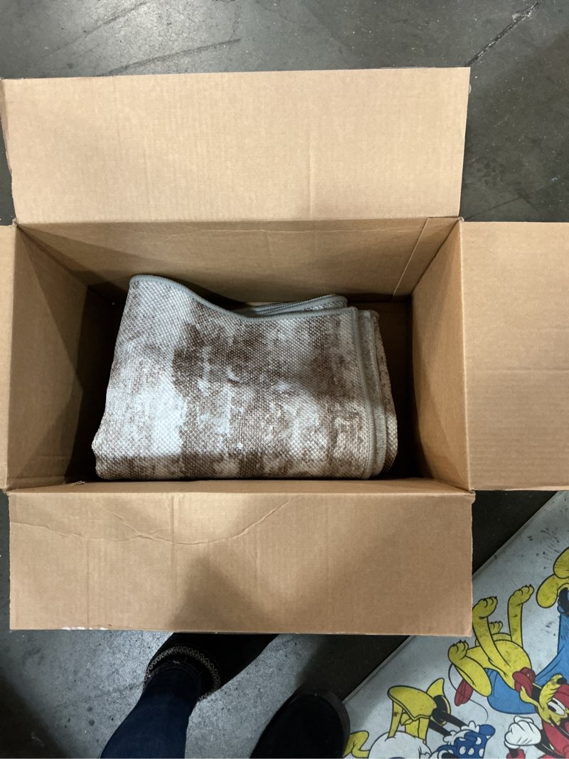 Condition photo showing Good Condition for size unknown area rug washable entryway rug non slip abstract tear and stain resistance no pile lightweight throw rugs carpet for kitchen, entrance, foyer, bedside, mudroom, beige/yellow abstract-beige/yellow 3' x 5' (rectangular)