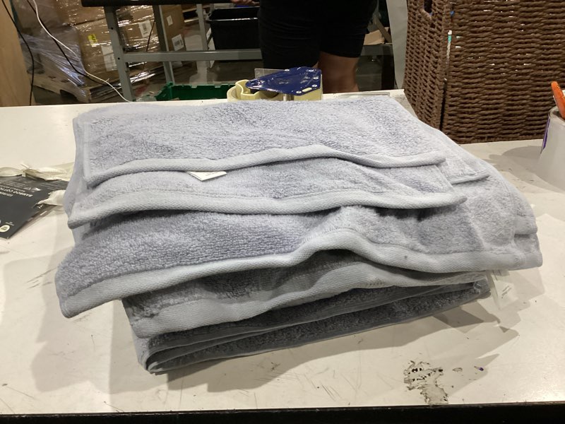 Condition photo showing Good Condition for modern threads 6-piece rayon from bamboo & cotton blend towel set - ultra soft & absorbent, dawn blue