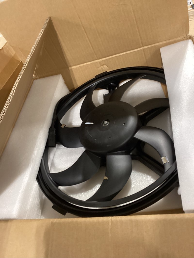Condition photo showing Good Condition for engine radiator cooling fan compatible with cooper countryman paceman 2007-2016 l4 1.6l replace 17422754854 17427541842 621372 622490 single fan
