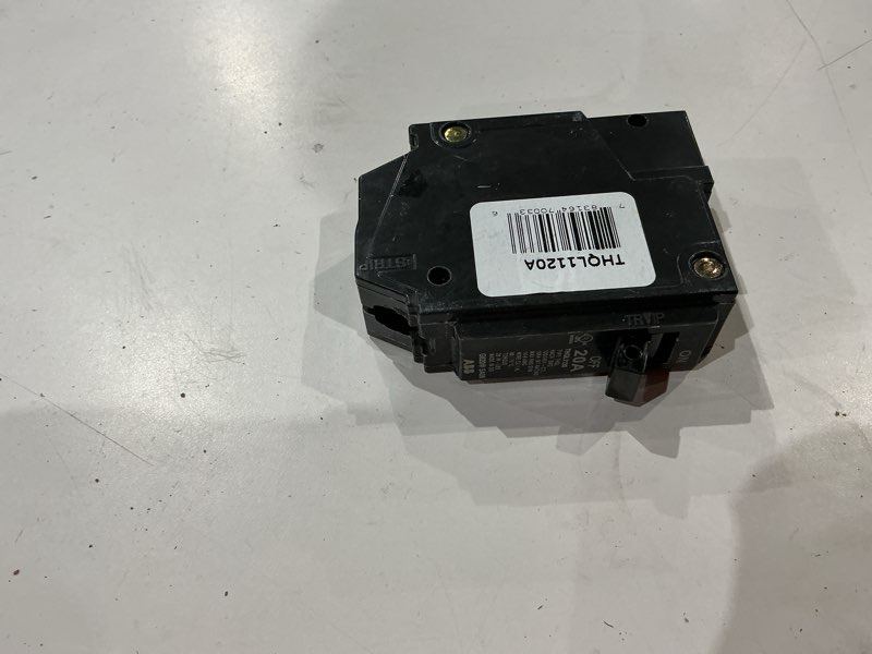 https://lotting-media.assets.bidfta.com/lotting_3a0e6f3a-c484-4813-adee-3ec05622c99a