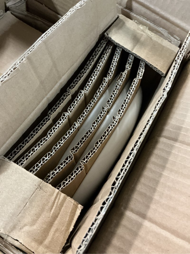 Condition photo showing Good Condition for amazon basics dinnerware set, microwave and dishwasher safe, service for 6, 18-piece complete kitchen, plates, dishes, bowls, white porcelain coupe