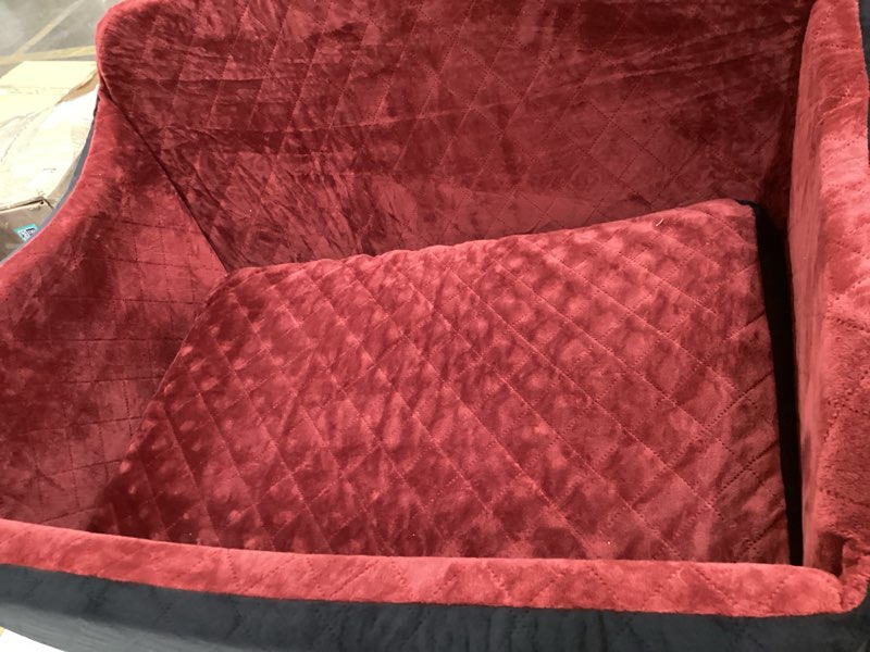 Condition photo showing Good Condition for dog car seat