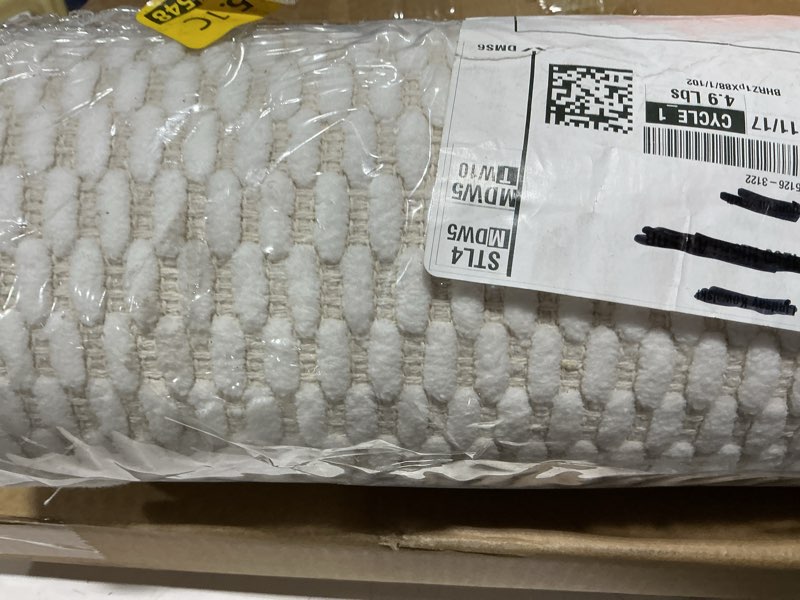 Condition photo showing Good Condition for Bathroom Runner Rug, Long Bath Mat Washable Thin Quick Dry Low Pile Bathroom Runner Rugs 24 x 60 Non Slip, Beige 24"x60" Beige01 2' x 5' (Runner)