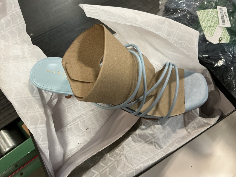 Condition photo showing New/Like New for Marc Fisher LTD womens Banna 10 Light Blue Leather 450