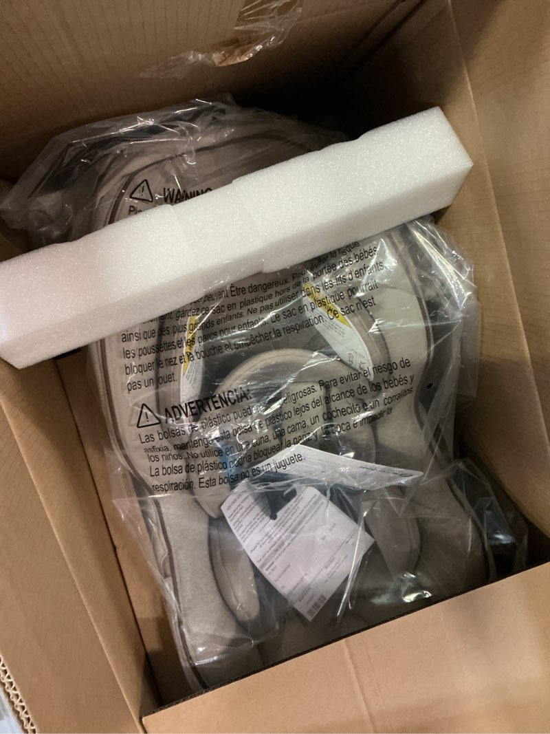 Condition photo showing Good Condition for Maxi-Cosi Peri™ 180 Rotating Infant Car Seat, Onyx Wonder