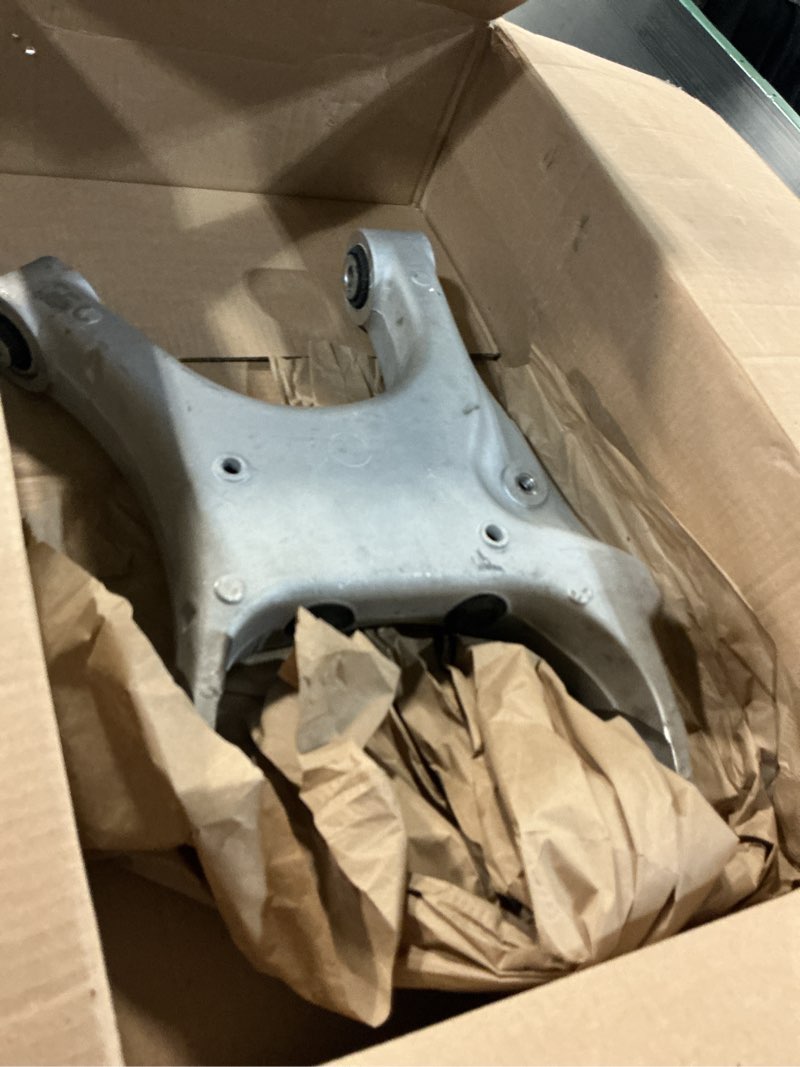 Condition photo showing As Is for rear right lower suspension control arm for bmw x5 2007-2008, x5 m 2010-2013 2015-2018, x6 2008-2019, x6 m 2010-2019