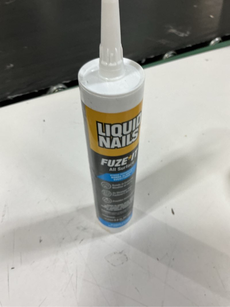 Condition photo showing New/Like New for liquid nails ln-2000 6 pack 9 oz. fuze it all surface construction adhesive, gray