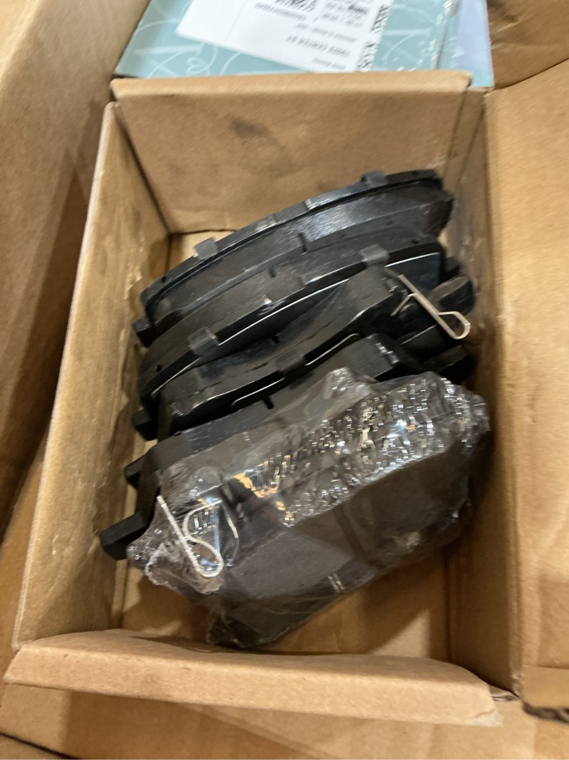 Condition photo showing New/Like New for ceramic brake pads sets front and rear replacement for 2011-2016 hyundai elantra,for 2013-2016 hyundai elantra gt,for 2012-2016 hyundai veloster (oe:d1543 d1544) d1543 & d1544