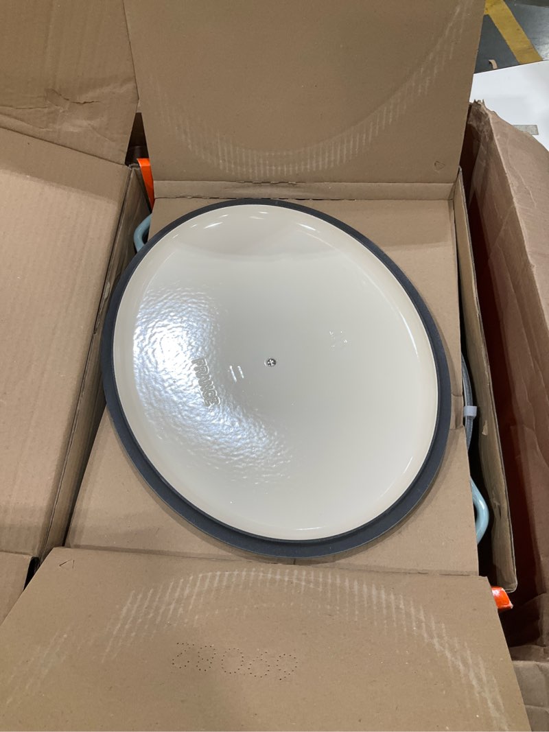 Condition photo showing Good Condition for le creuset enameled cast iron signature oval dutch oven, 15.5qt., sea salt sea salt 15.5 qt