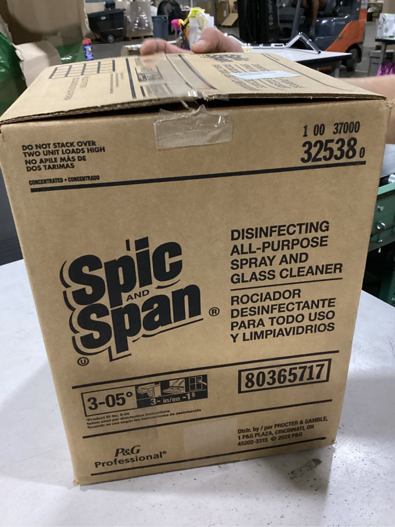 Condition photo showing New/Like New for spic and span 32538 disinfecting, all-purpose, & glass, cleaner concentrate with spray bottle 1 gallon / 128 oz. - 2/case