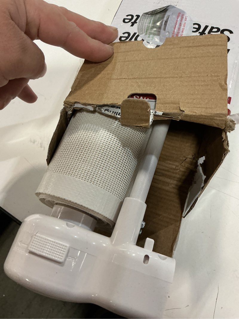 Condition photo showing Good Condition for 185 Inch Wide Retractable Baby Gates Outdoor Retractable Dog Gate Indoor Extra Long Baby Gate Retractable Pet Gate, Dog Gates for The House Extra Large Pet Gate, Child Gates for Wide Openings, White White (33" Tall x 185" Wide)