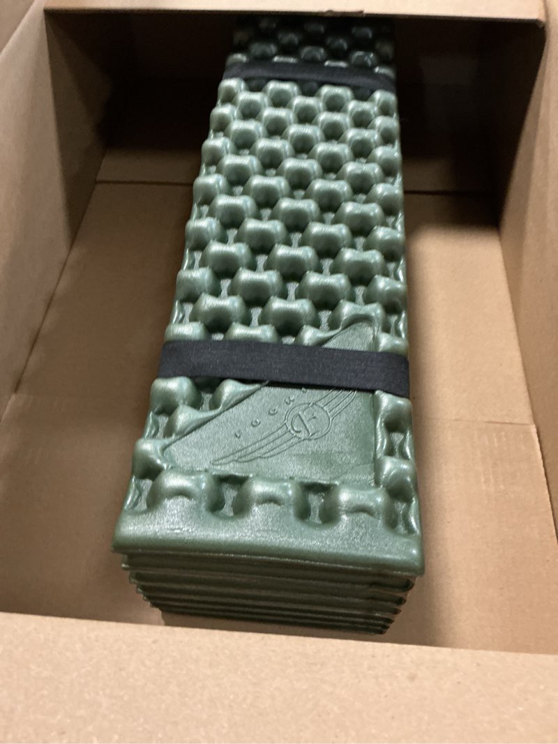 Condition photo showing Good Condition for foam camping pads for hiking, ultralight closed cell mattress, waterproof soft mat for adults, wide picnic yoga mats, folding sleeping pad for outdoor backpacking army green-1pack