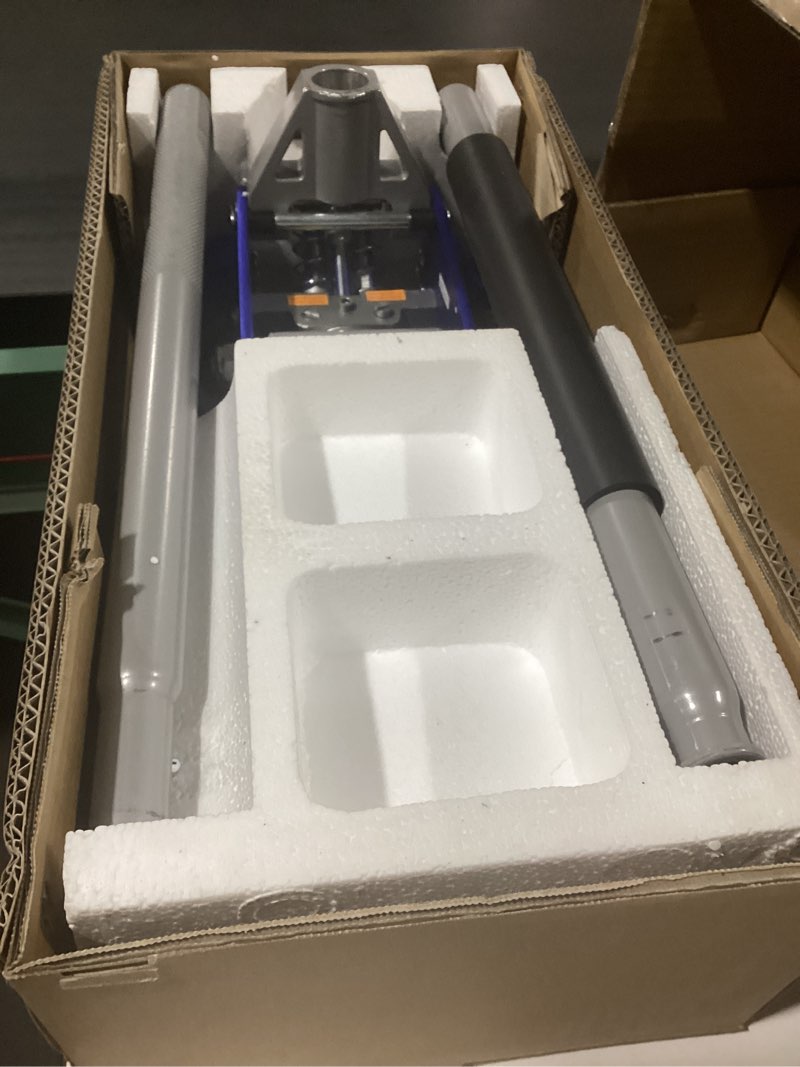 Condition photo showing Good Condition for BIG RED T815016L Torin Hydraulic Low Profile Aluminum and Steel Racing Floor Jack with Dual Piston Quick Lift Pump, 1.5 Ton (3,000 lb) Capacity, Blue, T815016L 1.5 Ton (3,000 lb) Aluminum and Steel Blue