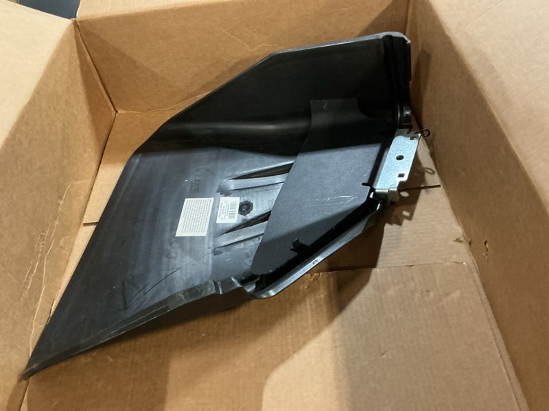 Condition photo showing Good Condition for auc11996 discharge chute kit compatible with john deere d 100 105 110 120 130 140, e 100 110 120, x 126 166, z 225 245, la 115 125 135, for 42" 48" lawn tractors gy22100, gy20443, gy21901, gy22029