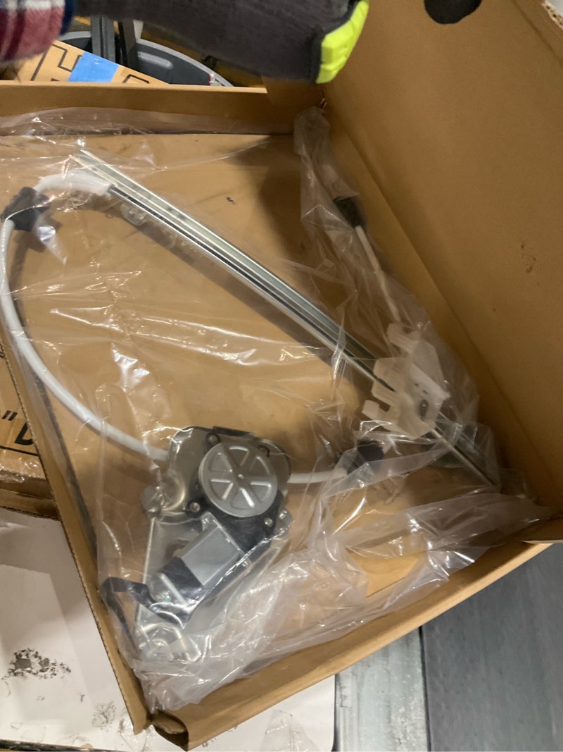 Condition photo showing Good Condition for jc whitney window regulator compatible with 2006-2007 jeep liberty front, driver side jj462926