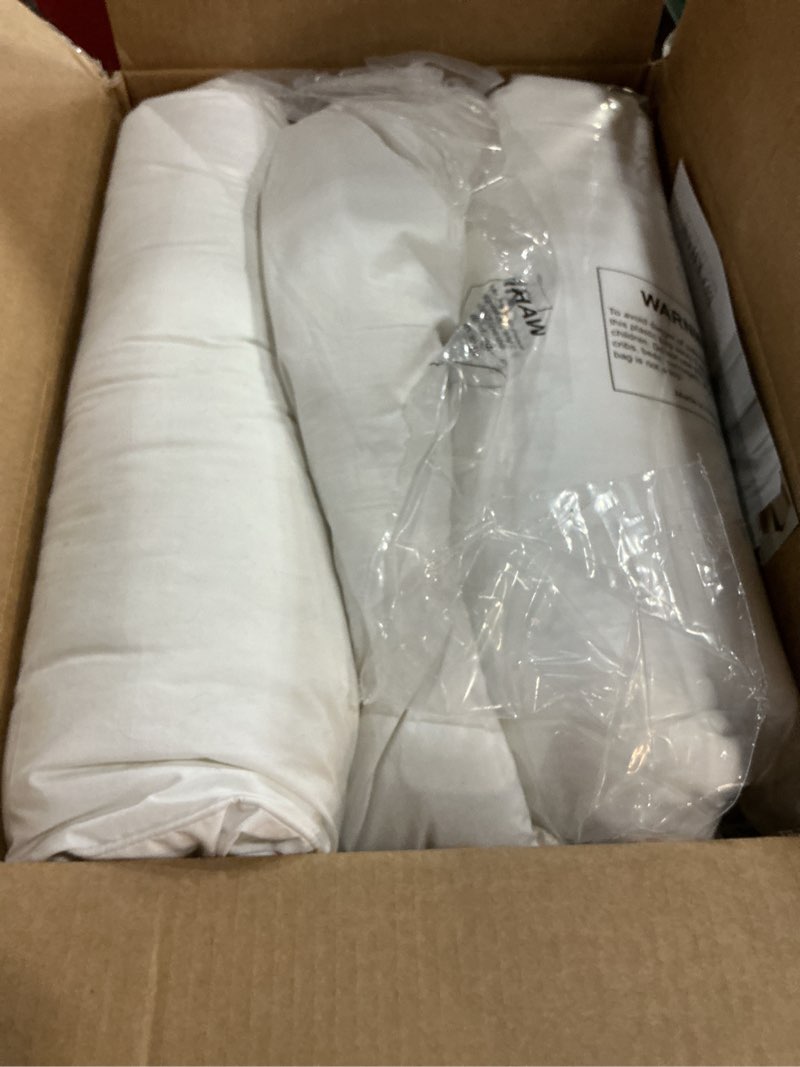 Condition photo showing Good Condition for beckham hotel collection bed pillows standard/queen size set of 2 - original soft down alternative pillow for sleeping - soft support for back, stomach or side sleepers queen / standard white