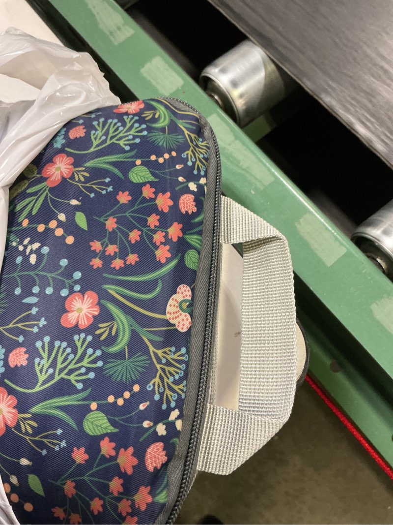 Condition photo showing Good Condition for veken 11 set compression packing cubes for travel essentials,compressible expandable large luggage suitcase organizer bags for clothing,durable space saver storage bags(dark blue floral) dark blue floral 11 set