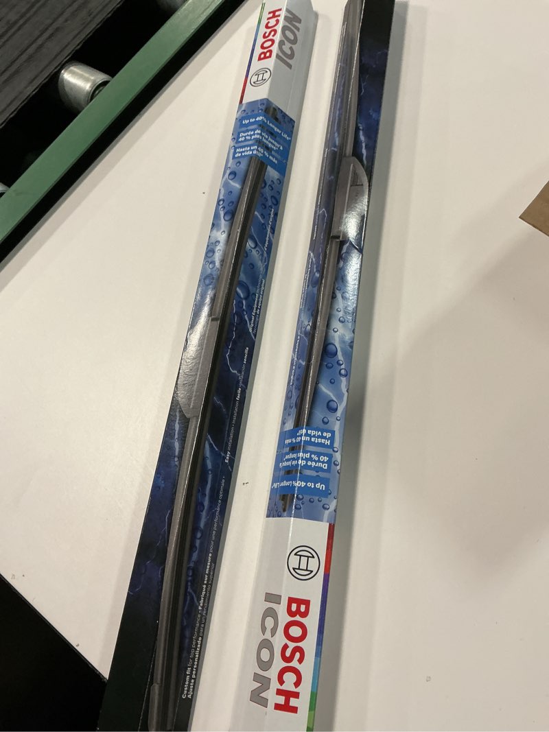Condition photo showing Good Condition for BOSCH 22A22B ICON Beam Wiper Blades - Driver and Passenger Side - Set of 2 Blades (22A & 22B) Front (22A & 22B) , 2 Blades ( Pack of 1) ICON Combo Pack (Front)