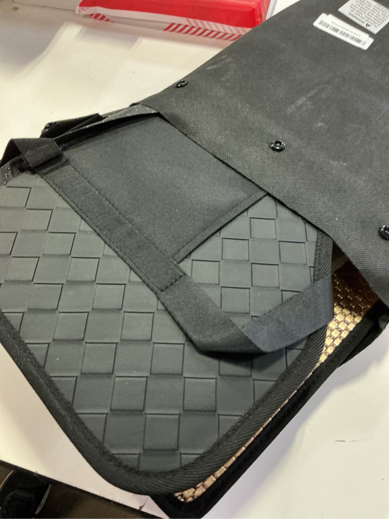 Condition photo showing Good Condition for center console dog car seat,pet puppy middle console dog car seat for small dogs (full-size truck black)