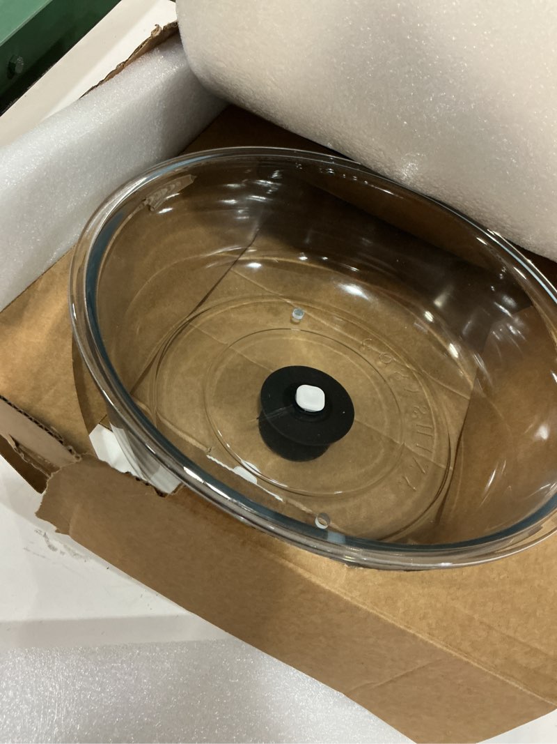 Condition photo showing Good Condition for high borosilicate glass microwave splatter cover for food with silicone mat, plate guard lid with vent hole
