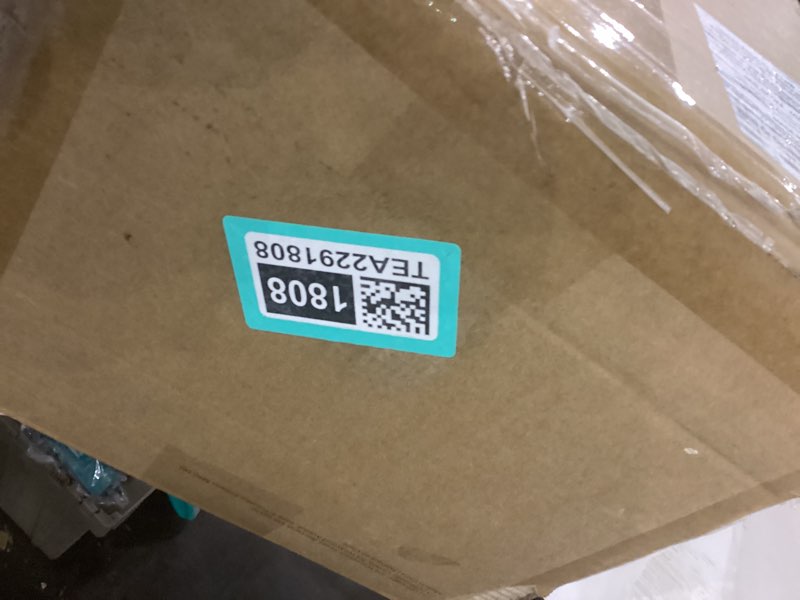 https://lotting-media.assets.bidfta.com/lotting_3a83d17f-b126-45da-91bc-e8bc02d5c3a2