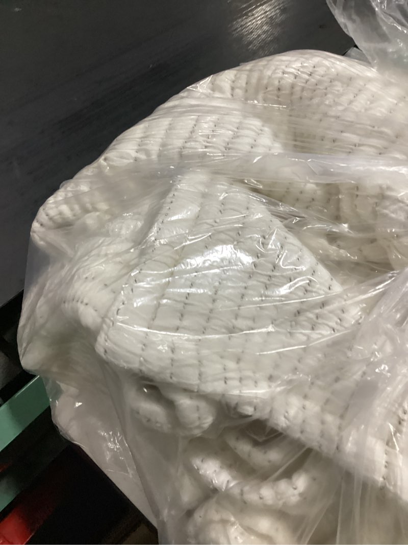 Condition photo showing Good Condition for quince organic cotton channel stitch coverlet set king with shams