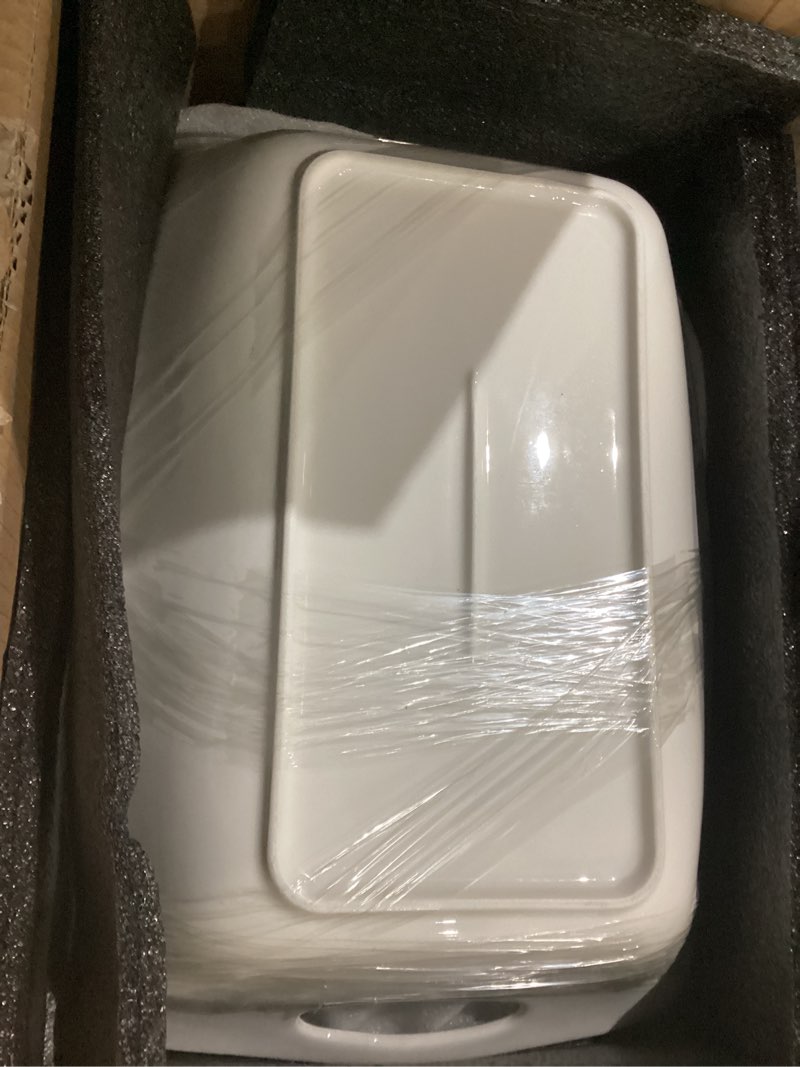Condition photo showing Good Condition for Kanwone Large Serving Bowls with Handles, White Serving Dishes For Entertaining, 1.8 Quarts Porcelain Bowl Set for Turkey, Fruit, Salad, Rectangle Serving Platter for Parites, Thanksgiving, Set of 2