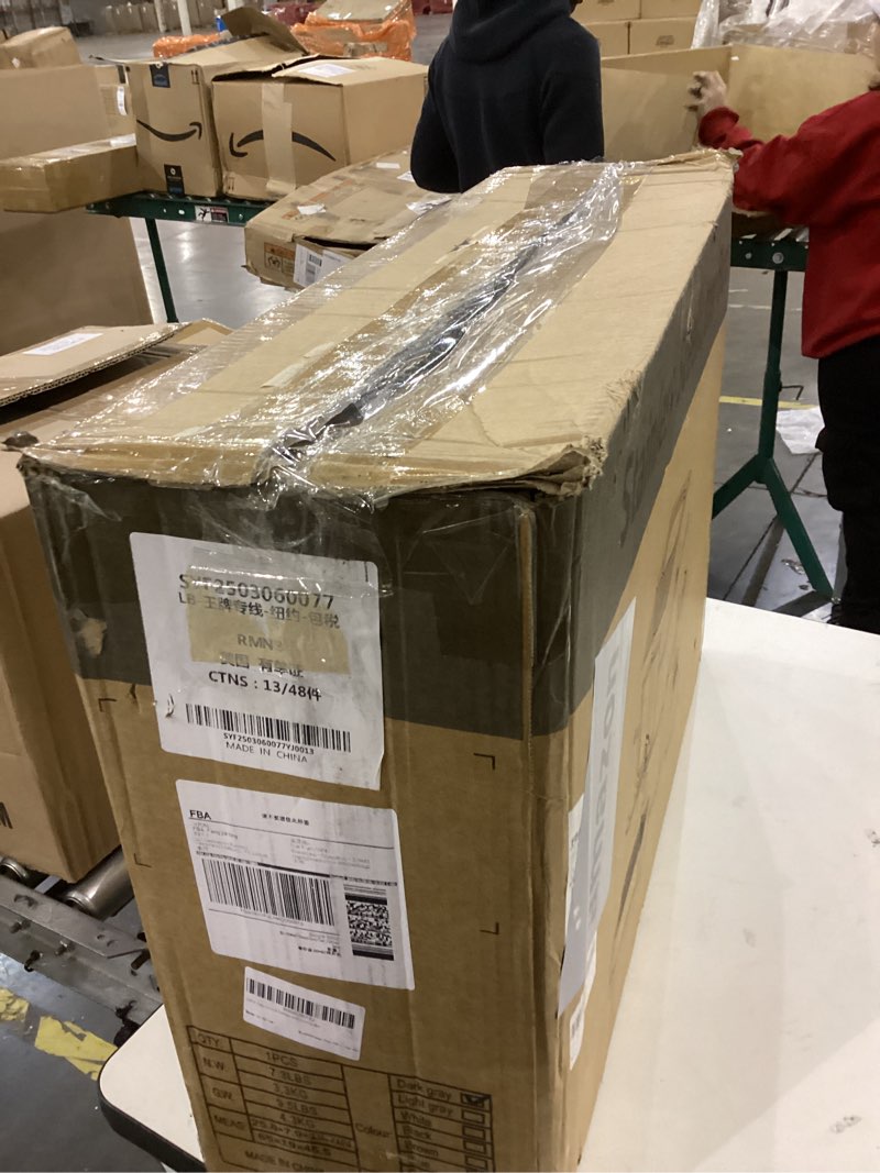 Condition photo showing Good Condition for Stainless steel litter box