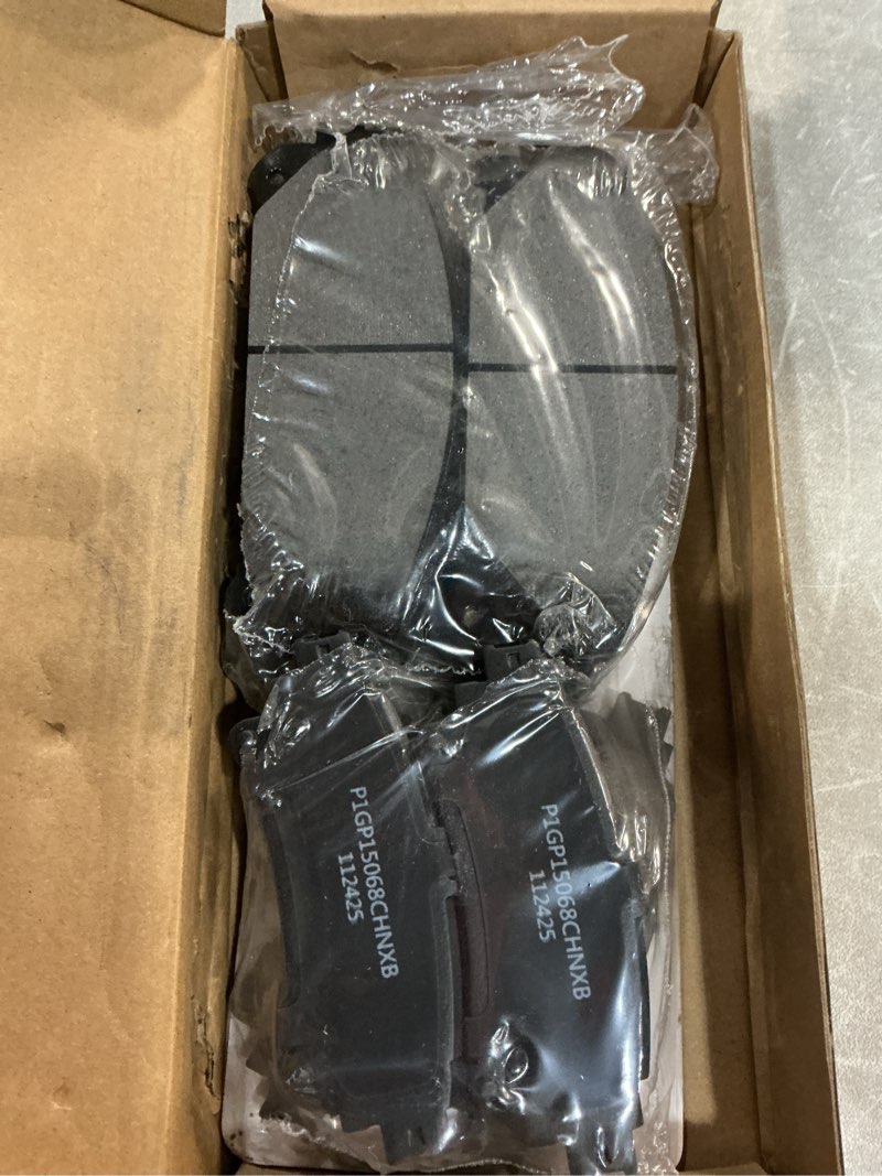 Condition photo showing New/Like New for front rear ceramic brake pads fit for 2010-2015 lexus rx350, for 2014-2019 toyota highlander, for 2011-2020 toyota sienna d1324 d1391