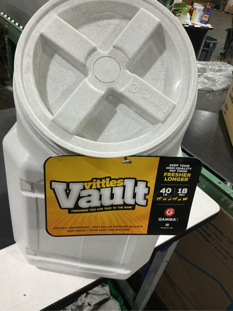 Condition photo showing Good Condition for gamma 2 640-oz. plastic dog/cat food bowl vittles vault