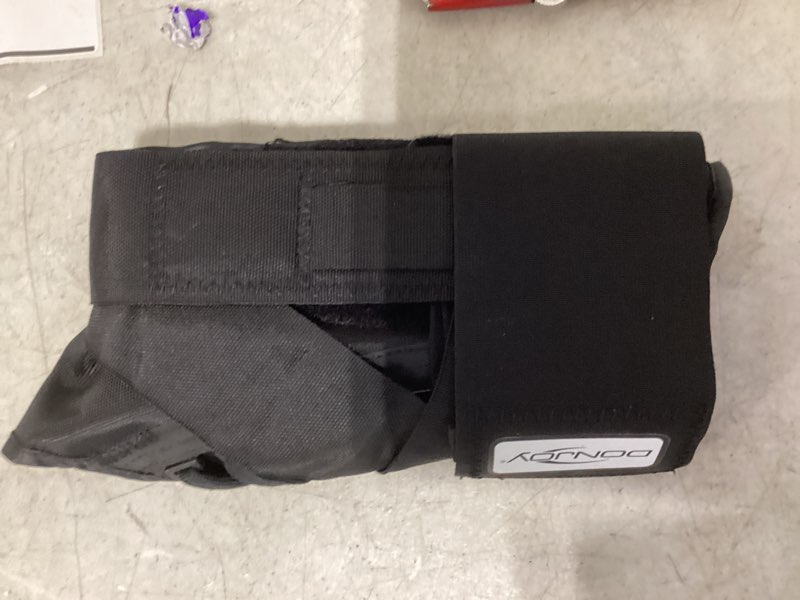Condition photo showing Good Condition for donjoy stabilizing pro ankle brace - small, blk black small (pack of 1)
