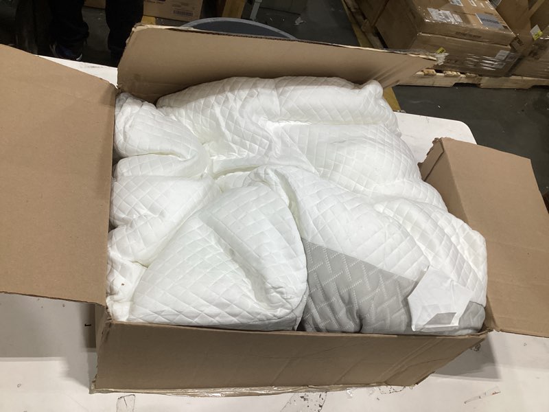 Condition photo showing Good Condition for MABOZOO Leg Elevation Pillows, Triangle Height Adjustable Knee Wedge Pillow Bed Wedge for Sleeping, Leg Wedges for Knee Support, Leg Elevation, Knee Hip Back Pain Relief(Gray, 23 * 23 * 6 in) Greywhite 23*23*6