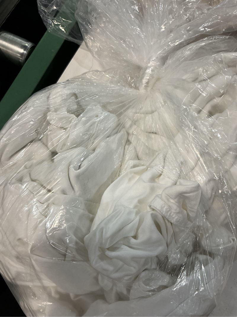 Condition photo showing New/Like New for quince soft organic white bedding