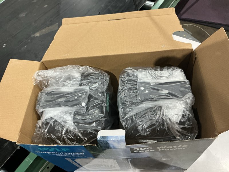 Condition photo showing New/Like New for 6.5'' indoor/outdoor waterproof speakers (black)