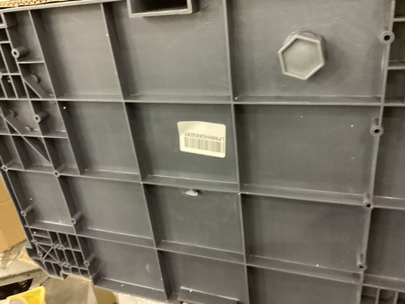 https://lotting-media.assets.bidfta.com/lotting_3acadcfa-bc9f-49f3-b955-1c397c921d71