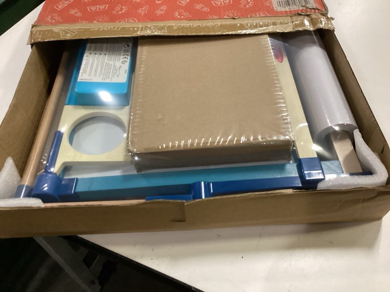 Condition photo showing New/Like New for Melissa & Doug Deluxe Double-Sided Tabletop Easel, Arts & Crafts, 42 Pieces, 17.5” H x 20.75” W x 2.75” L, Great Gift for Girls and Boys 3, 4, 5 Year Olds and Up