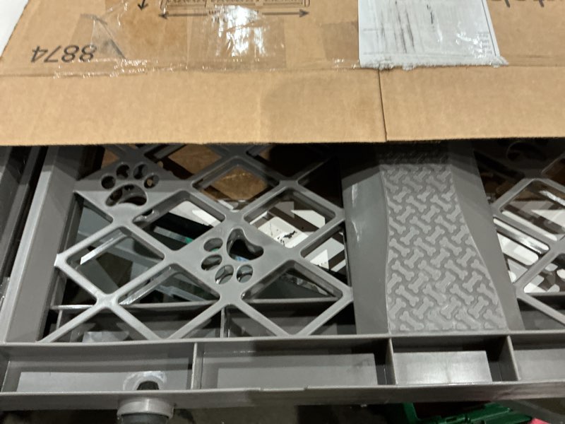 Condition photo showing Good Condition for mypet north states paws portable pet gate: 26-40" wide. pressure mount. no tools needed. made in usa, 23" tall, expandable, durable dog gates for doorways, fieldstone gray