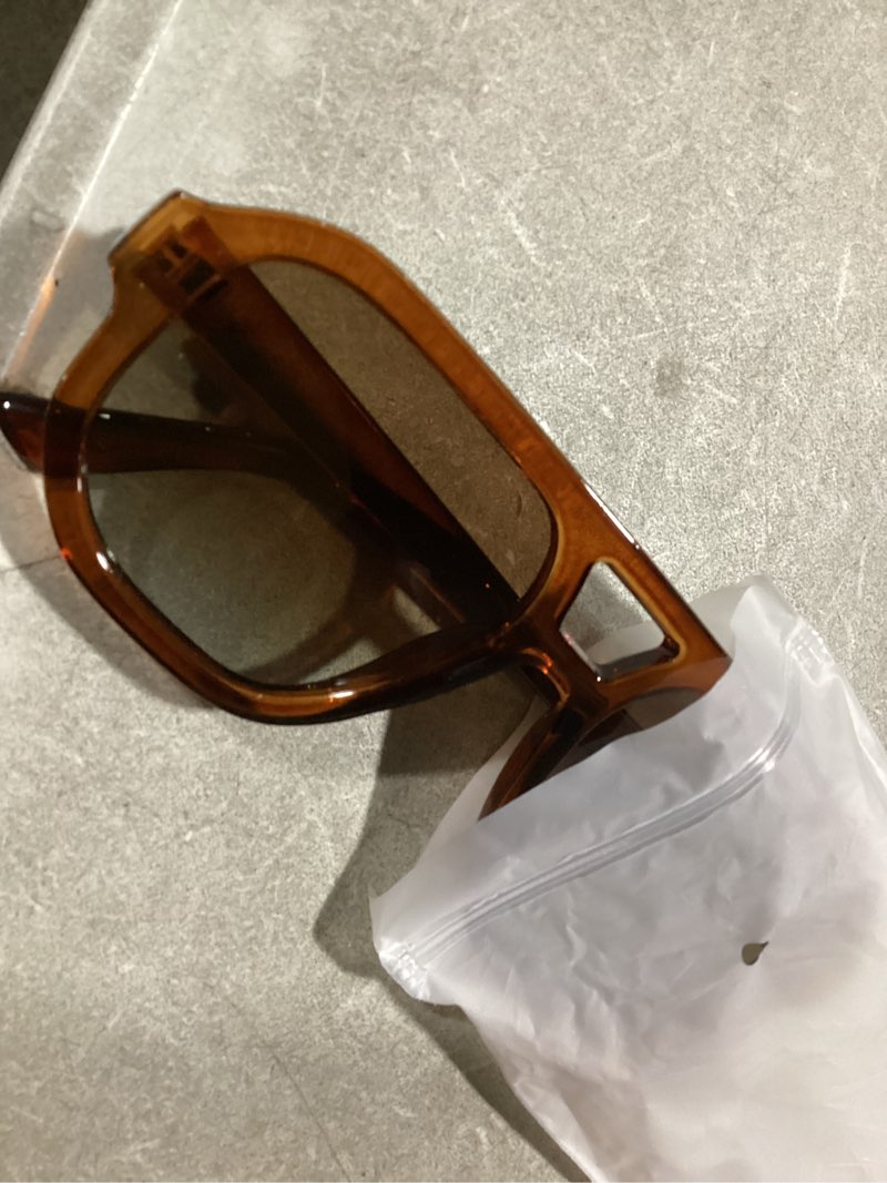Condition photo showing Good Condition for livho trendy polarized square aviator sunglasses women men square eyewear frame, retro sun glasses for women men 2025 shades