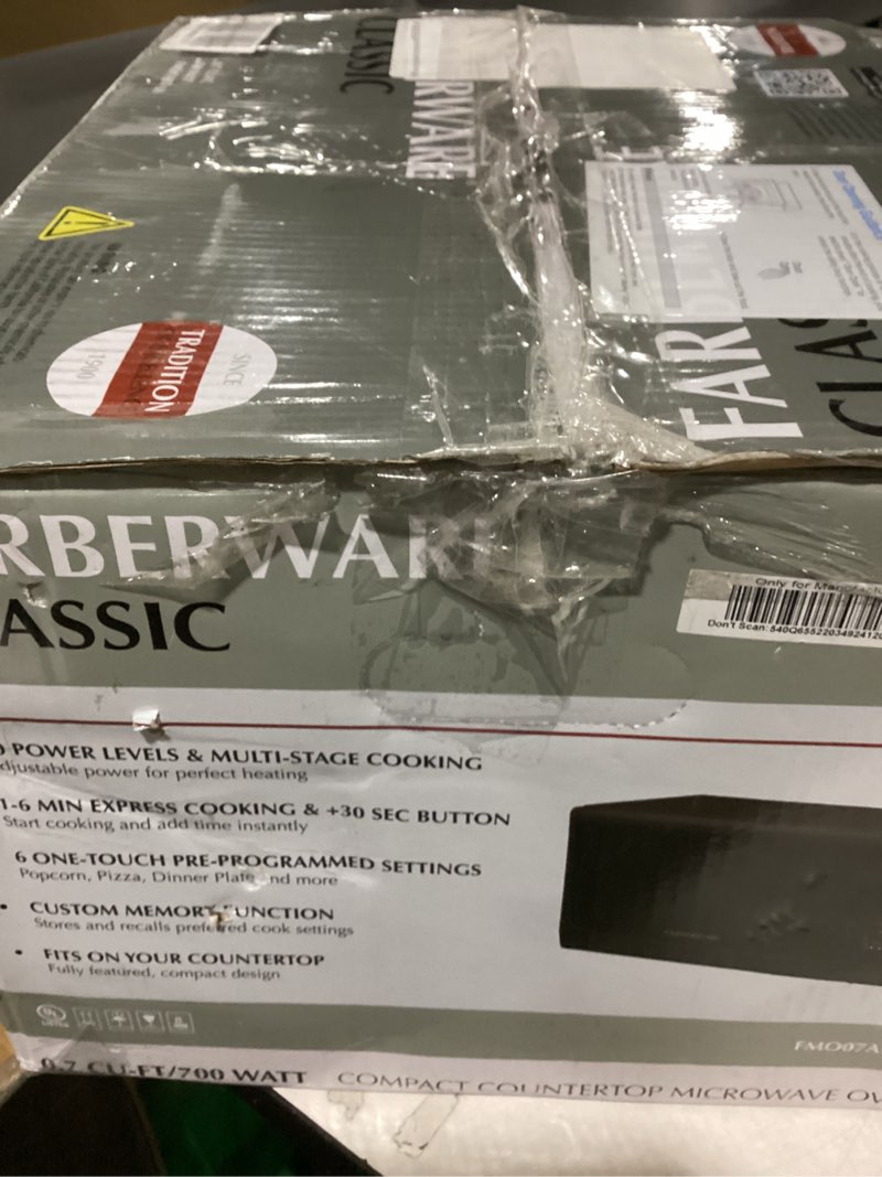 Farberware 0.7 Cu. Ft. Countertop Microwave Oven – 700 Watts Power, Auto Cook Settings, Defrost, Eas