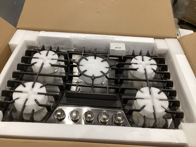 Condition photo showing Good Condition for 30 inch gas cooktop - dual fuel sealed 5 burners built-in stainless steel hob dk257-a03