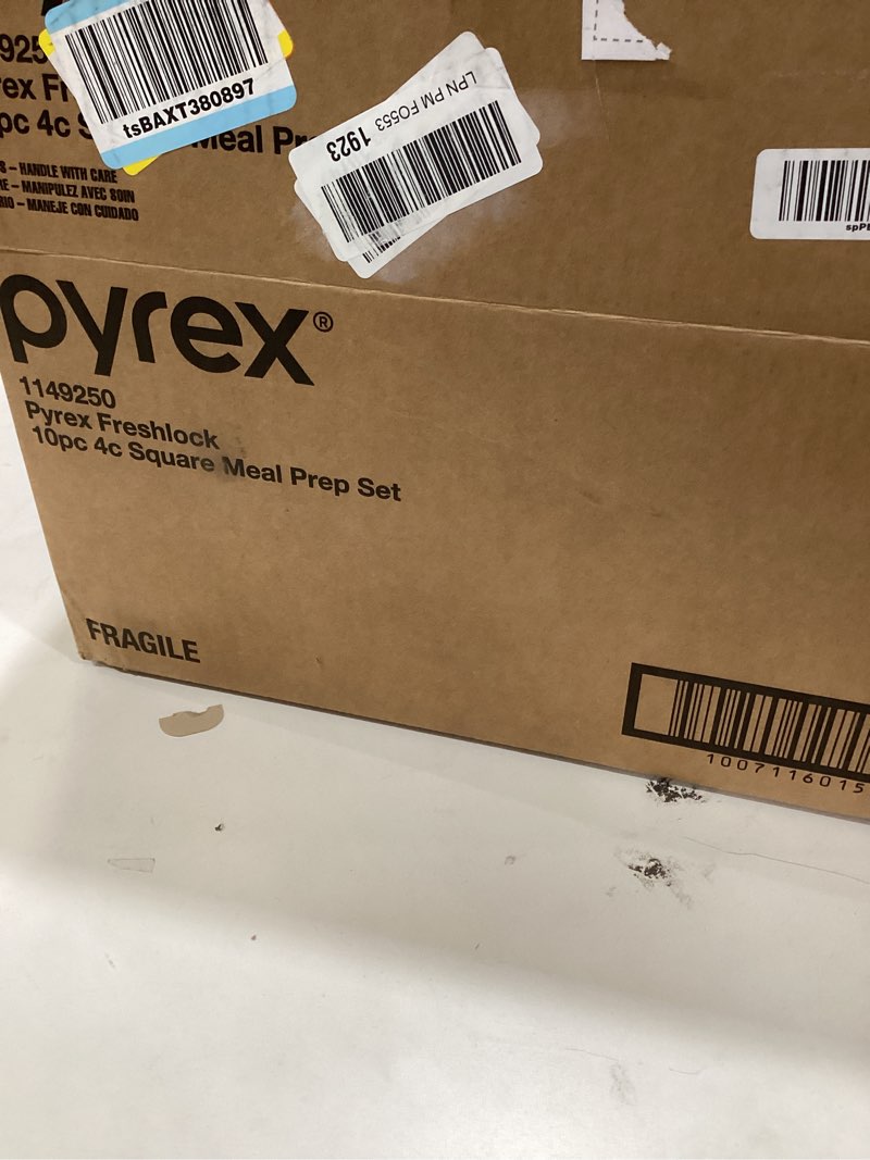 Condition photo showing Good Condition for Pyrex Freshlock 10pc 4c Square Meal Prep Set