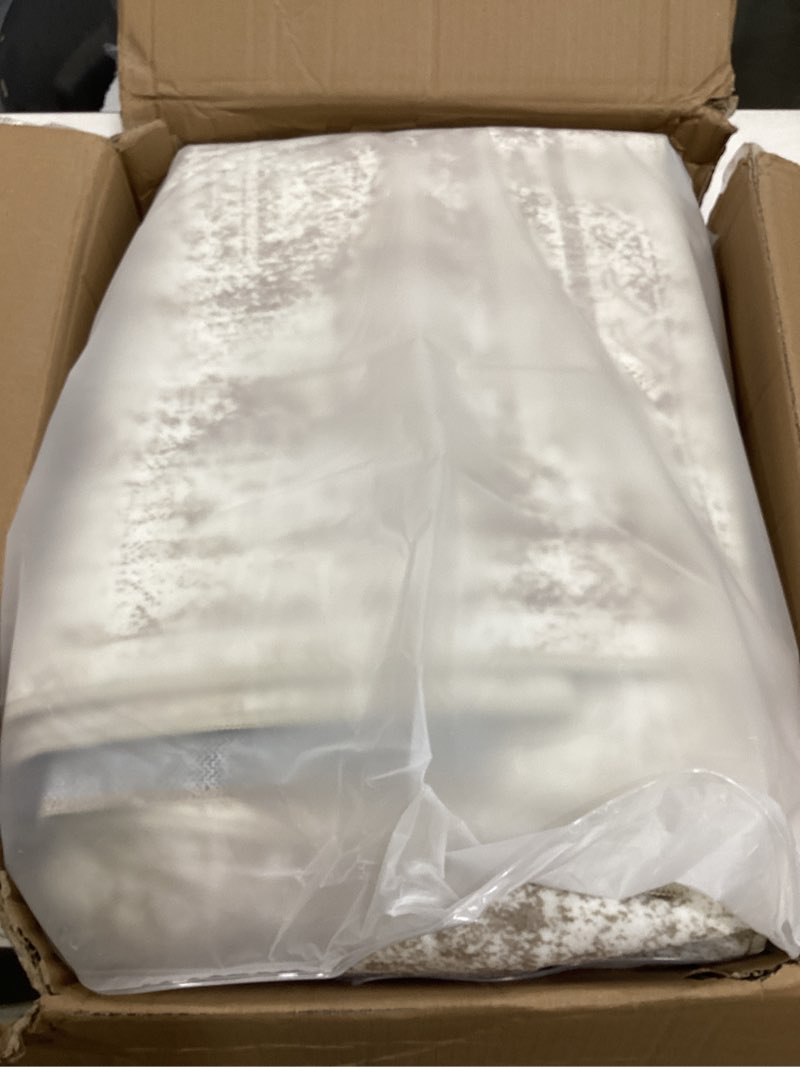 Condition photo showing Good Condition for 9x12 area rugs for living room, non slip machine washable vintage rugs, low pile lightweight large rug for bedroom, dining room, home office beige beige 9' x 12' (rectangular)